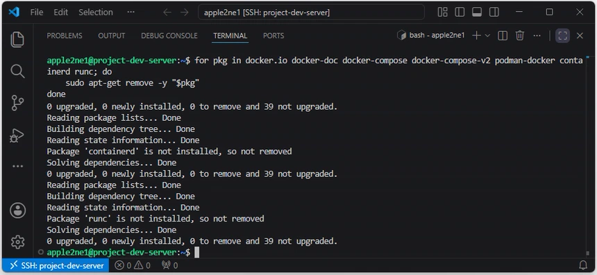 기존 Docker 관련 패키지 제거 명령 실행 후 containerd와 runc가 설치되어 있지 않아 제거하지 않았다는 결과가 표시된 화면