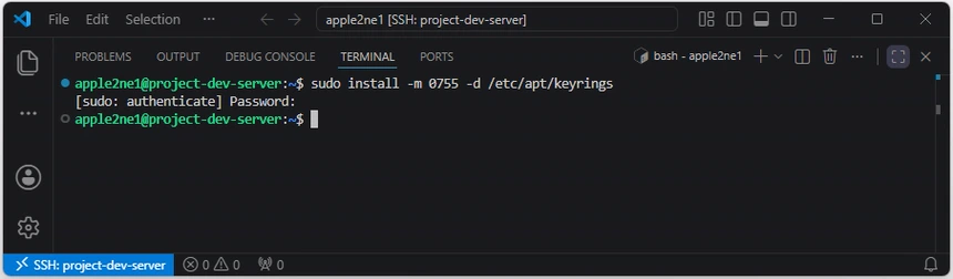 VS Code의 Linux 서버 터미널에서 Docker 서명 키를 저장할 apt keyrings 폴더 생성 명령을 완료한 화면