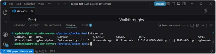 VS Code의 SSH 원격 터미널에서 docker ps 명령으로 nginx-web 컨테이너의 실행 상태와 호스트 8080번 포트에서 컨테이너 80번 포트로 게시된 구성을 확인한 결과